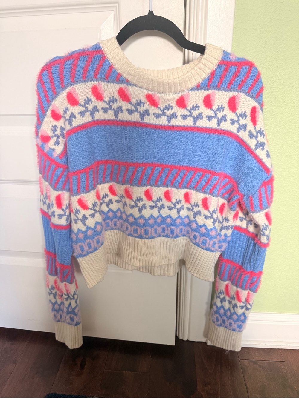 wild fable Cream, Blue & Pink Patterned Crewneck Sweater